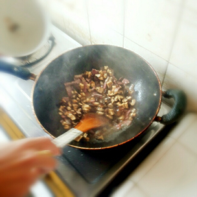 香菇鹹肉青菜飯的做法 步骤7