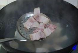 茶樹菇炒鹹肉的做法 步骤4