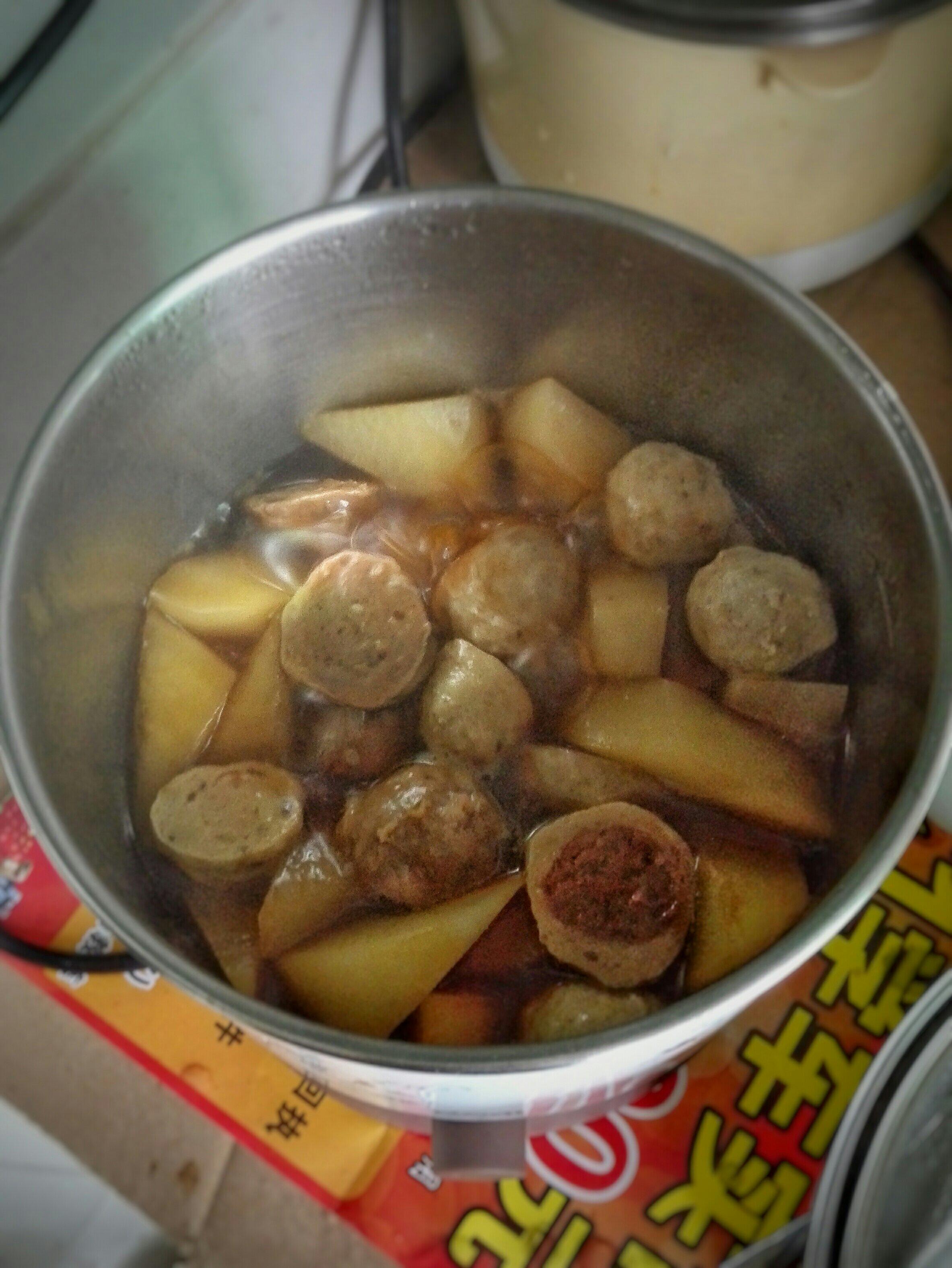 #電煮鍋#超簡單蘿蔔悶肉丸的做法 步骤3