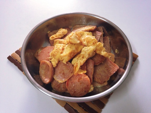 港味雞蛋香煎午餐肉香腸的做法 步骤8
