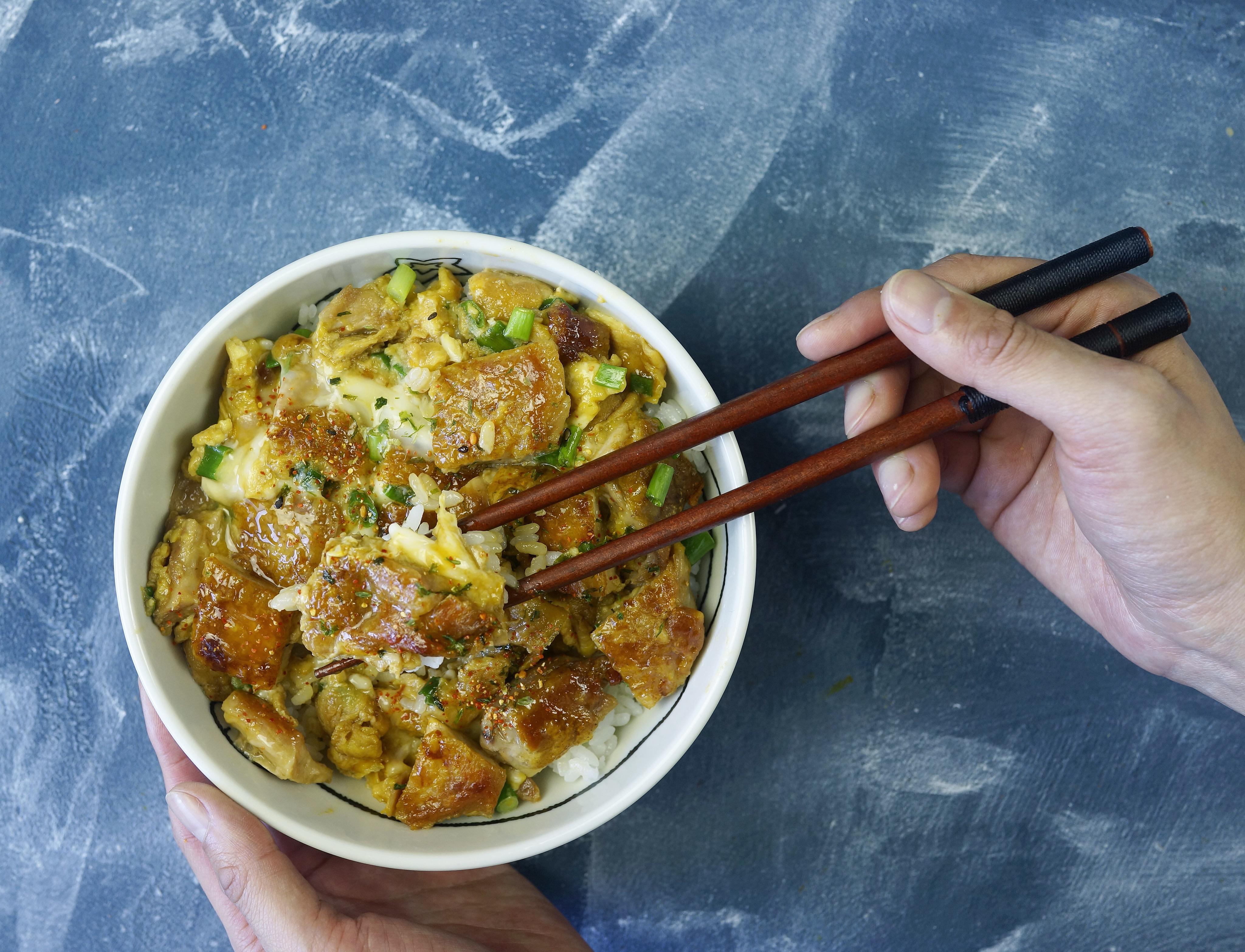 親子飯 or 日式雞肉蓋澆飯的做法 步骤4