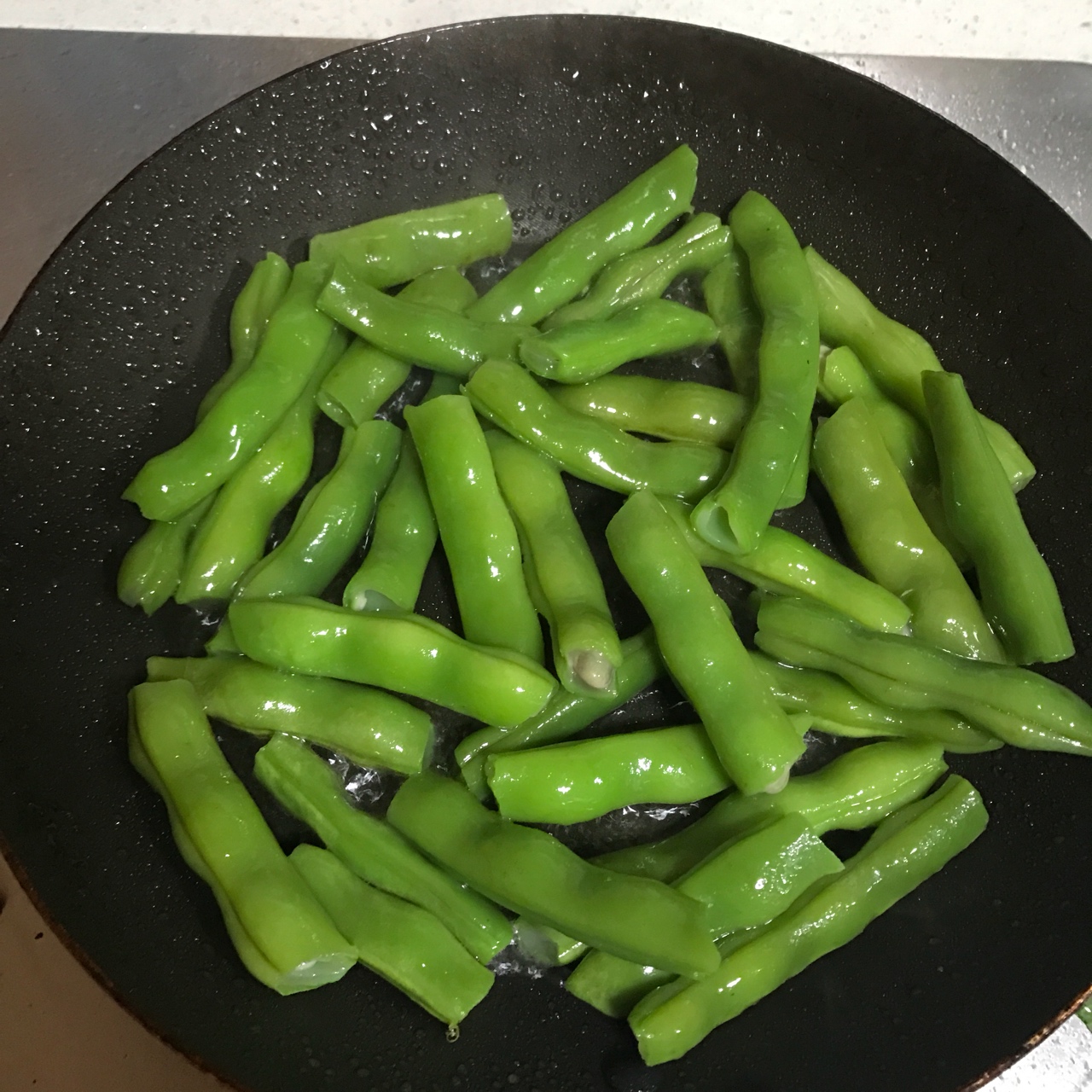 乾煸芽菜四季豆的做法 步骤4