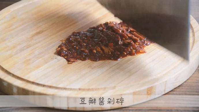 雞米芽菜糙飯糰（教你包日式三角飯糰）的做法 步骤5