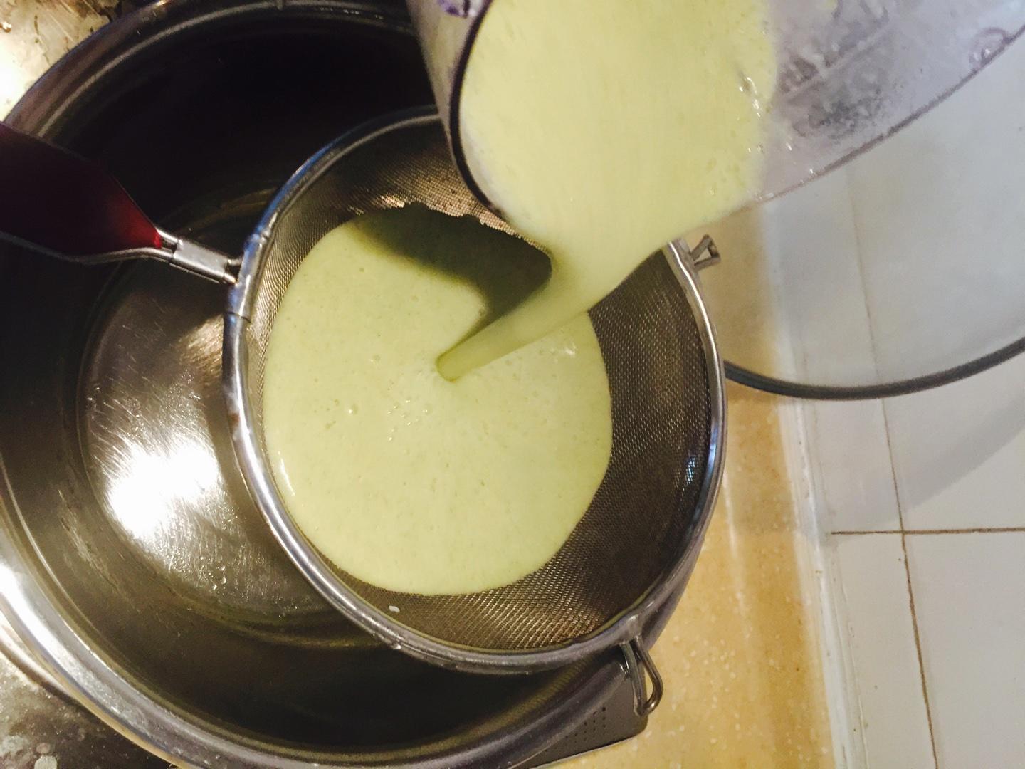 西蘭花雞茸奶油濃湯的做法 步骤11
