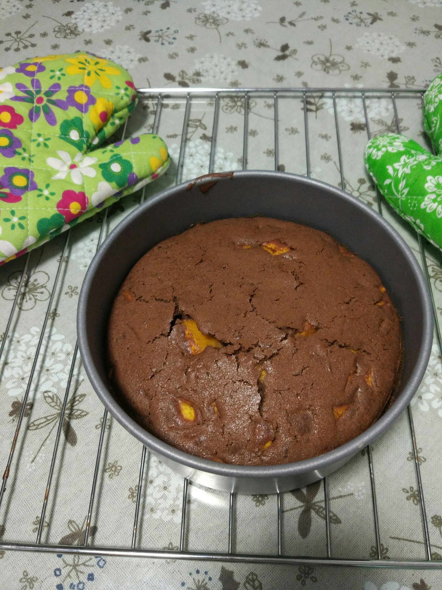 甜桃巧克力蛋糕的做法 步骤5