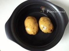 鍋巴土豆的做法 步骤2