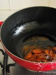 泡菜大蝦的做法 步骤4