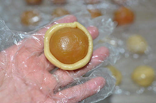 又是一年月餅季---蓮蓉蛋黃月餅的做法 步骤9