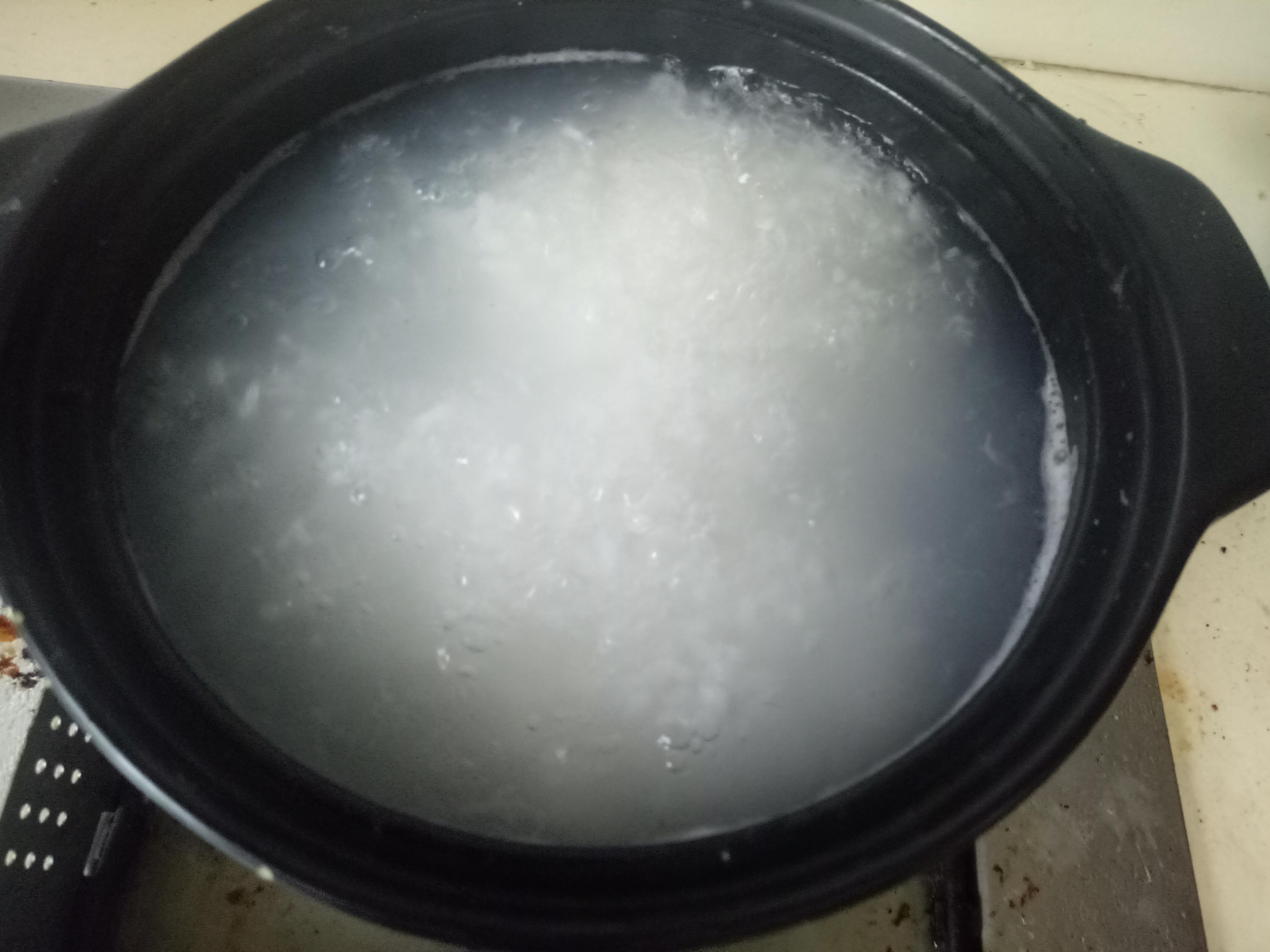 雪菜肉丁粥的做法 步骤1