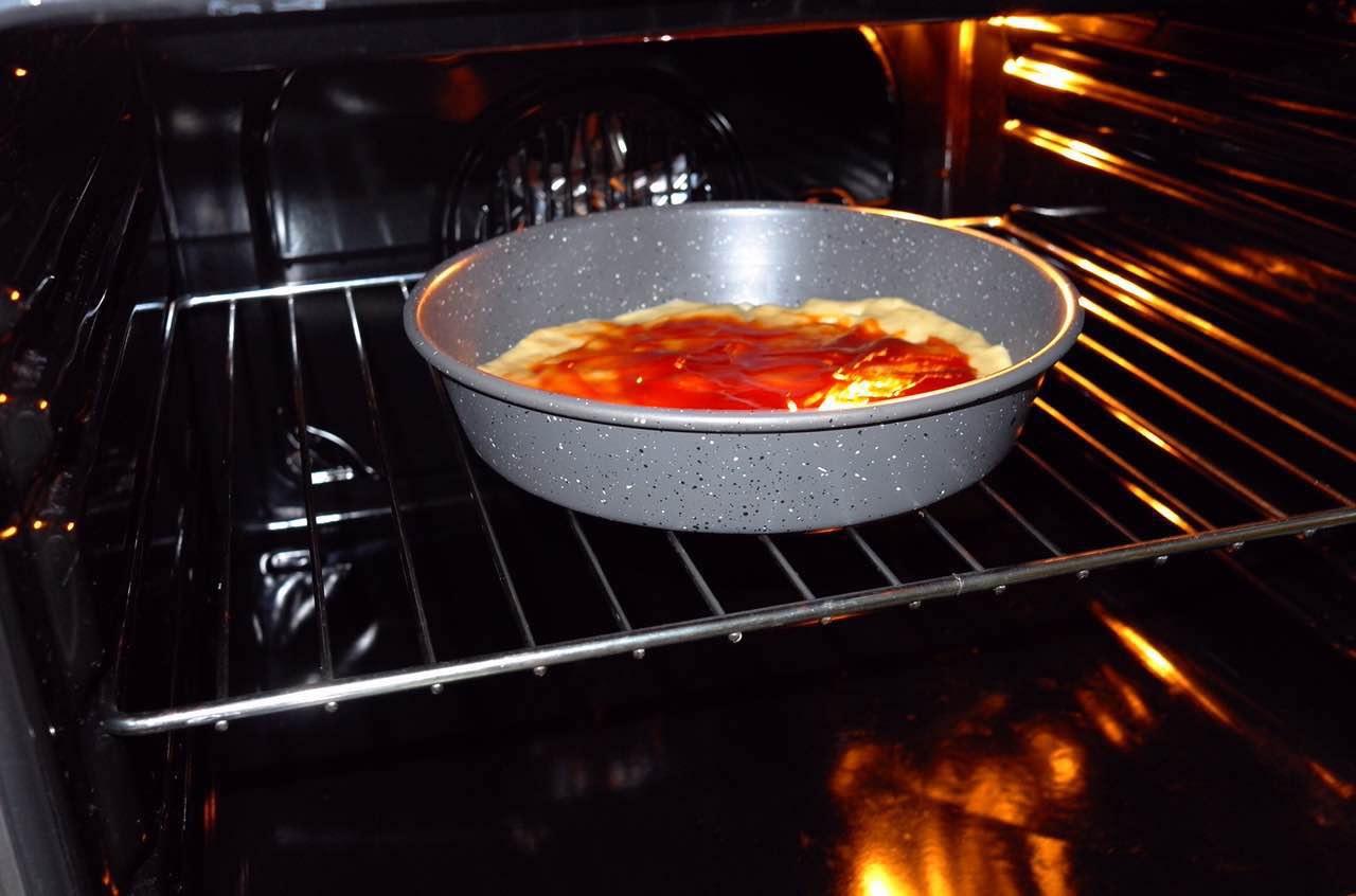 自制無黃油披薩的做法 步骤9