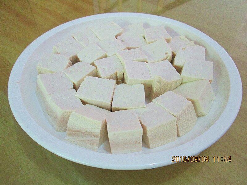 豆腐蒸排骨的做法 步骤2