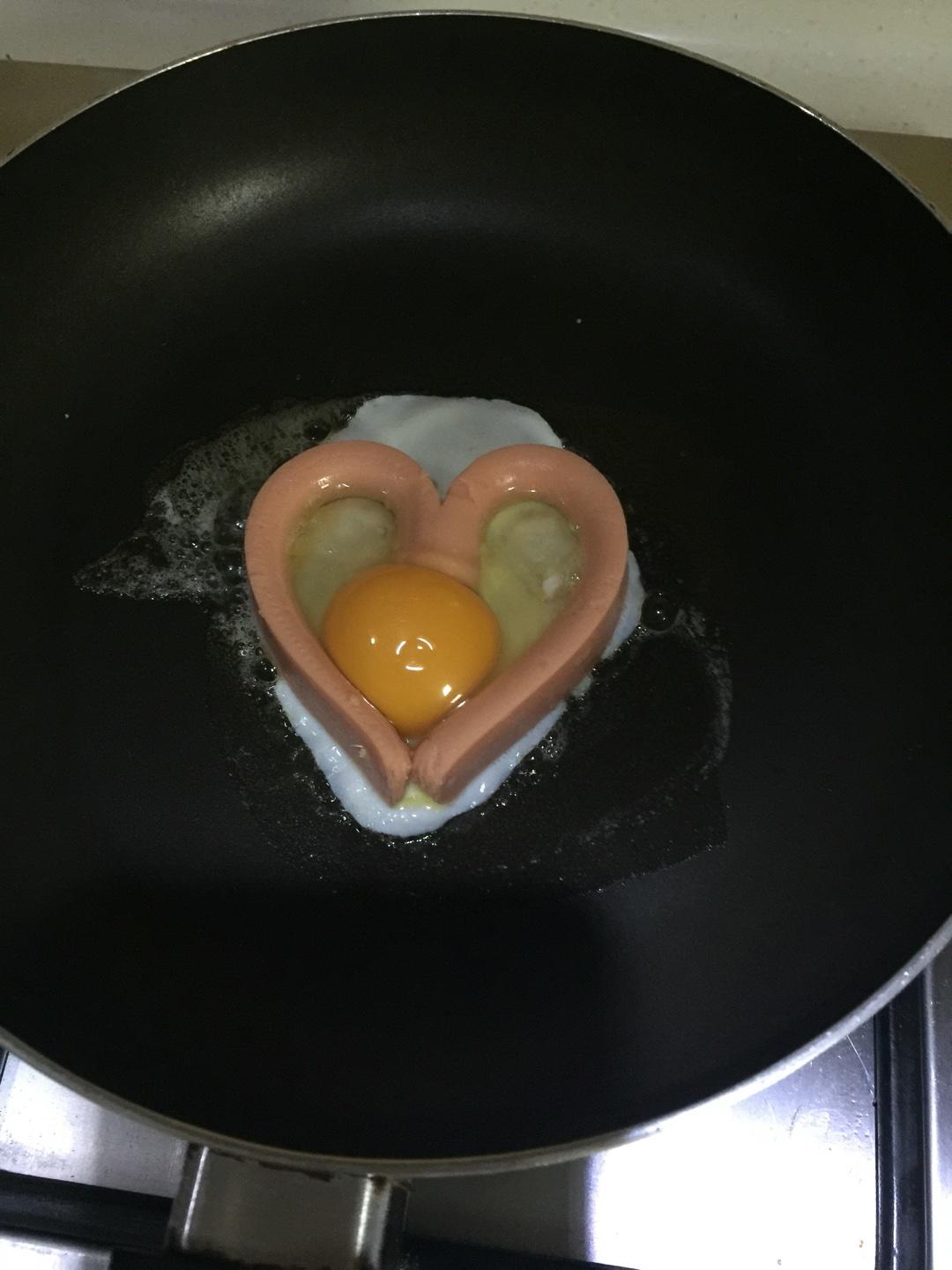 愛心蛋（早餐）的做法 步骤2