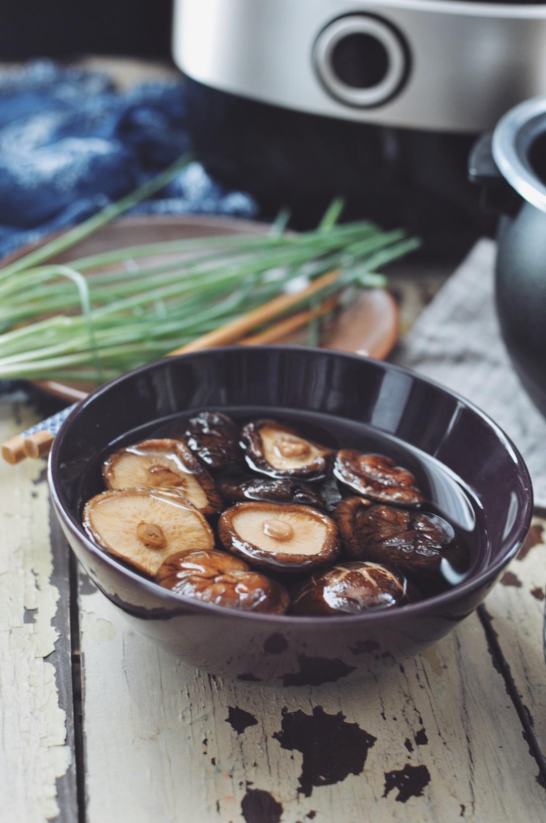 蠔油香菇燜飯【九陽鐵釜電飯煲】的做法 步骤1