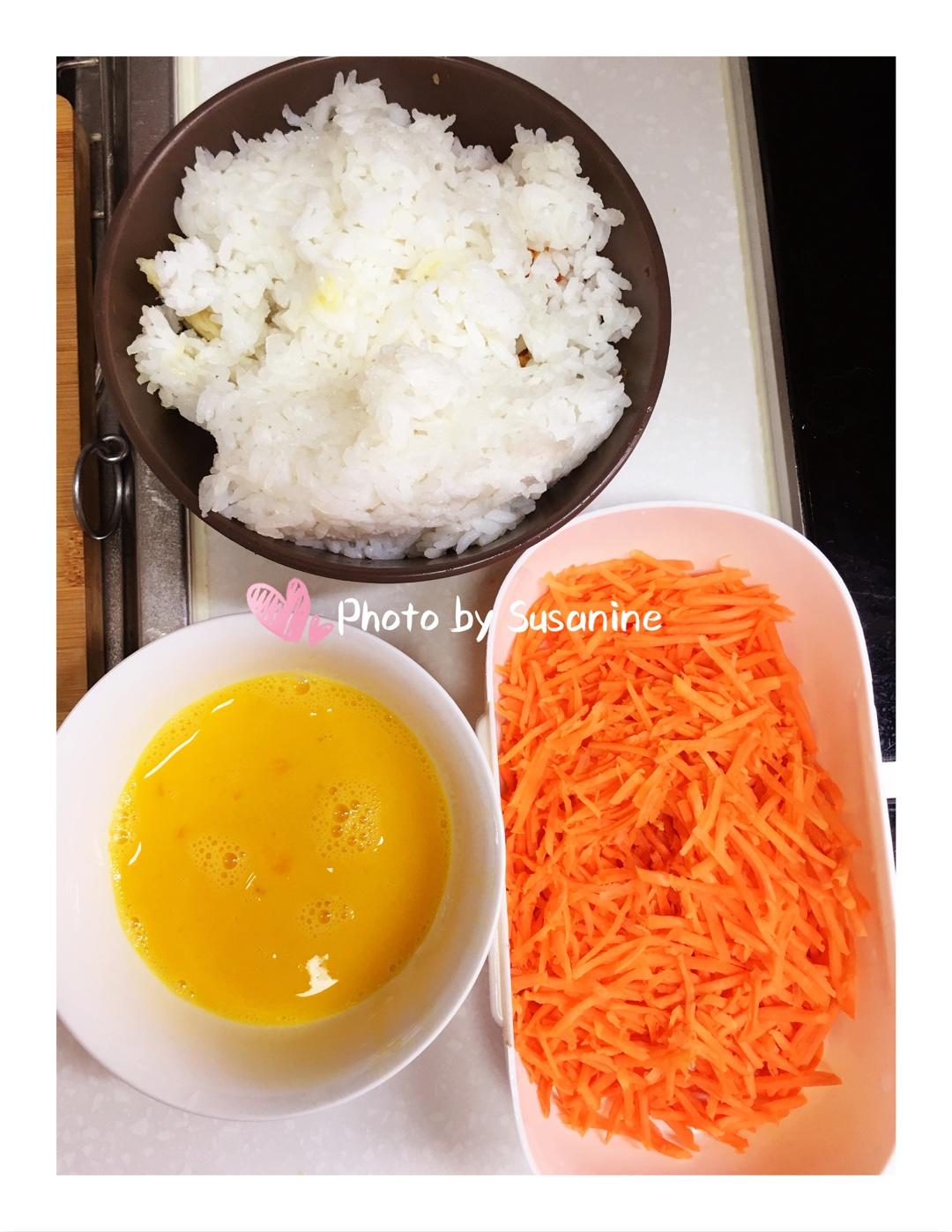 雞蛋胡蘿蔔炒飯 1.5～2歲寶寶餐的做法 步骤1