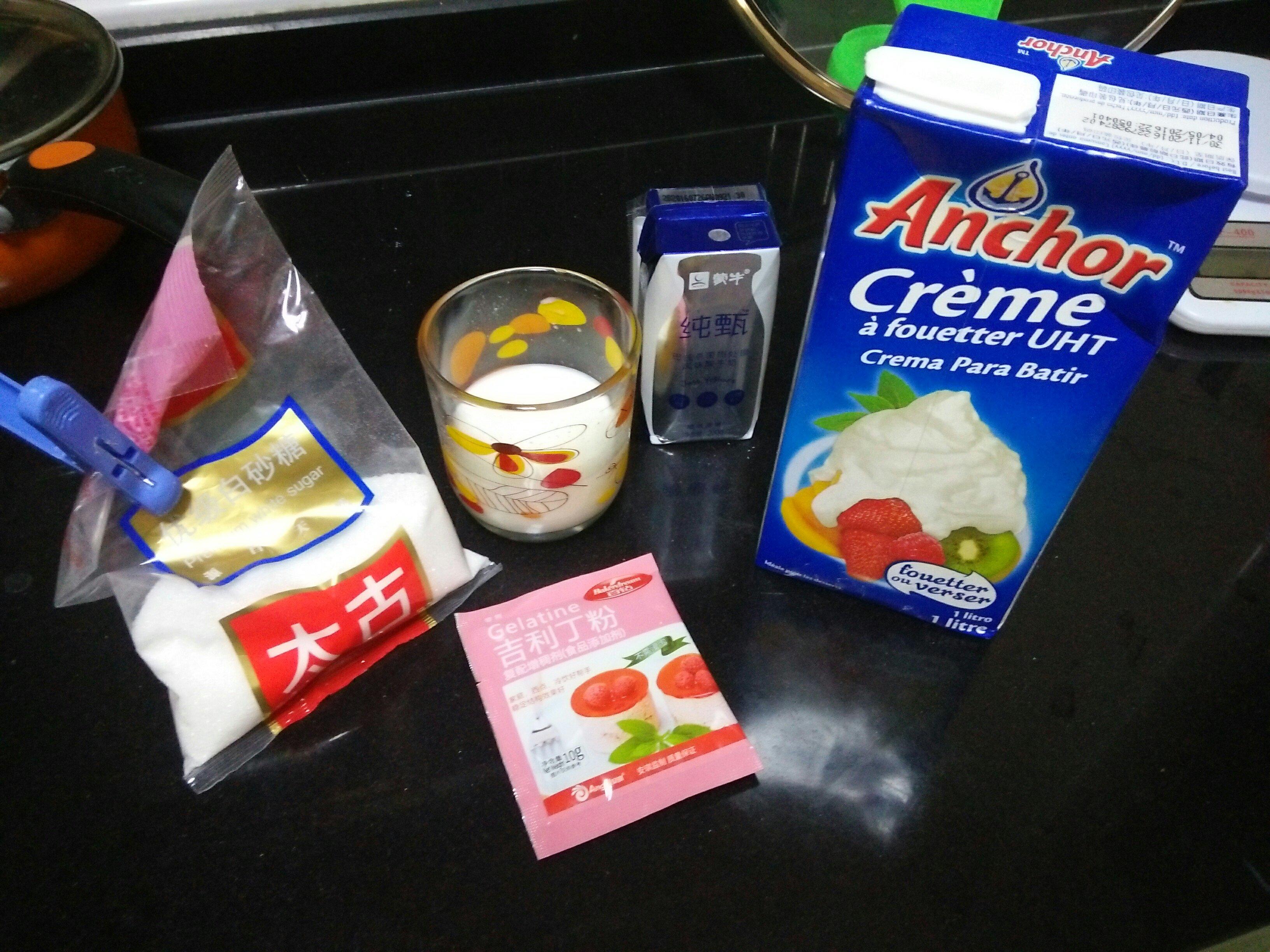 酸奶慕斯(吉利丁粉版)的做法 步骤1