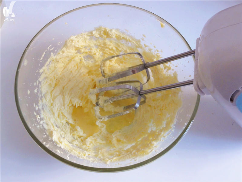 雙層口味杏仁乳酪蛋糕塊的做法 步骤2