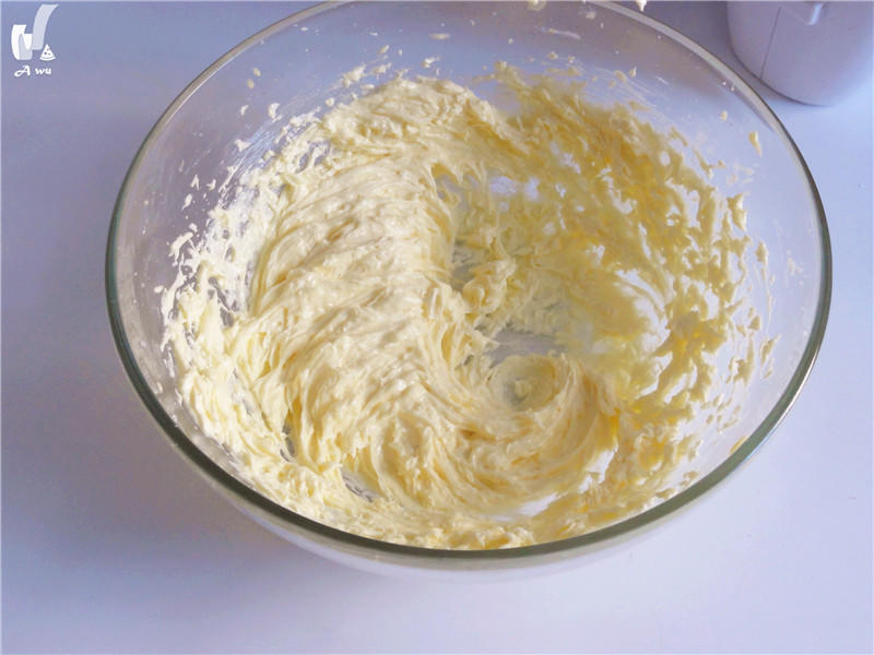 雙層口味杏仁乳酪蛋糕塊的做法 步骤3