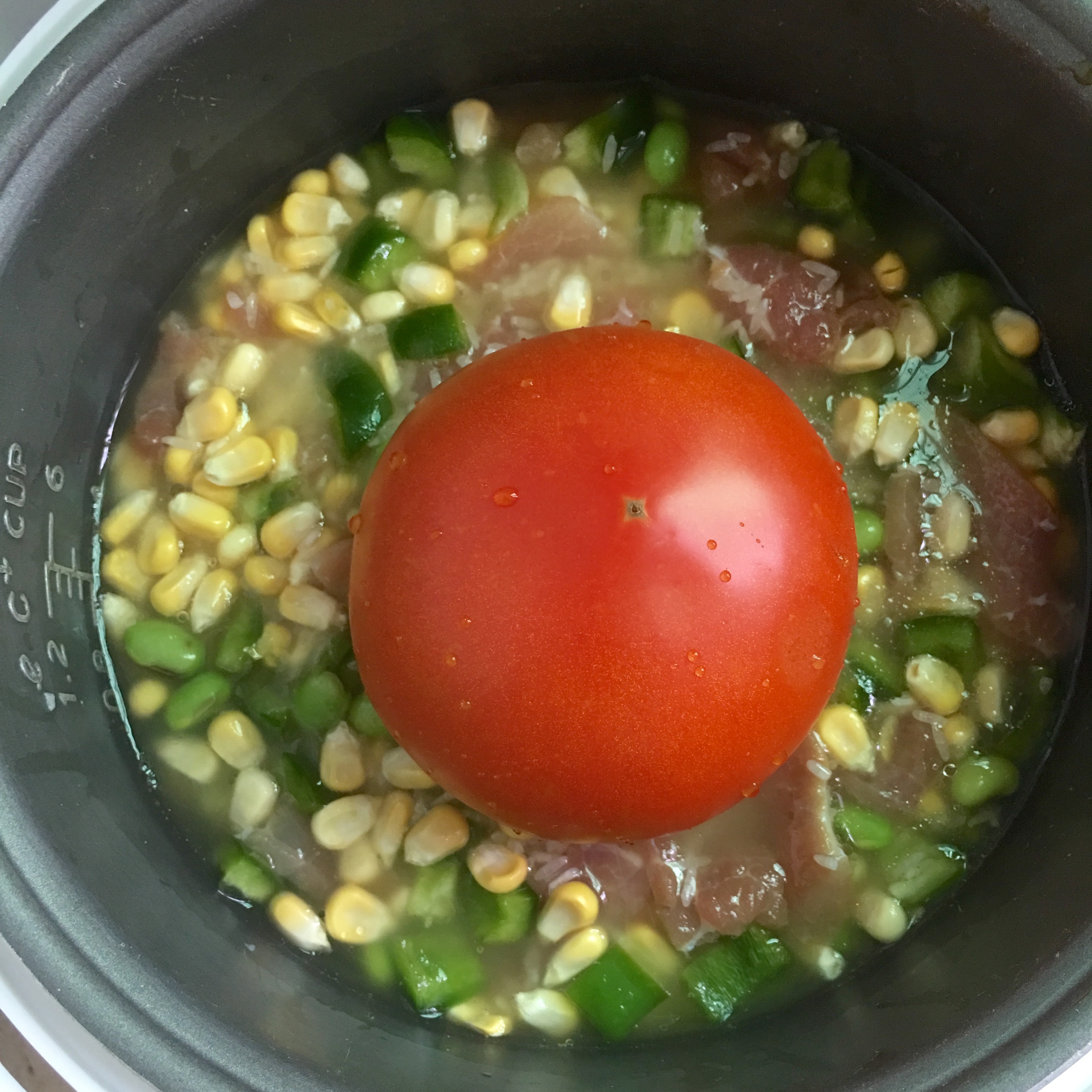 懶人飯——電飯鍋之一個番茄飯的做法 步骤2