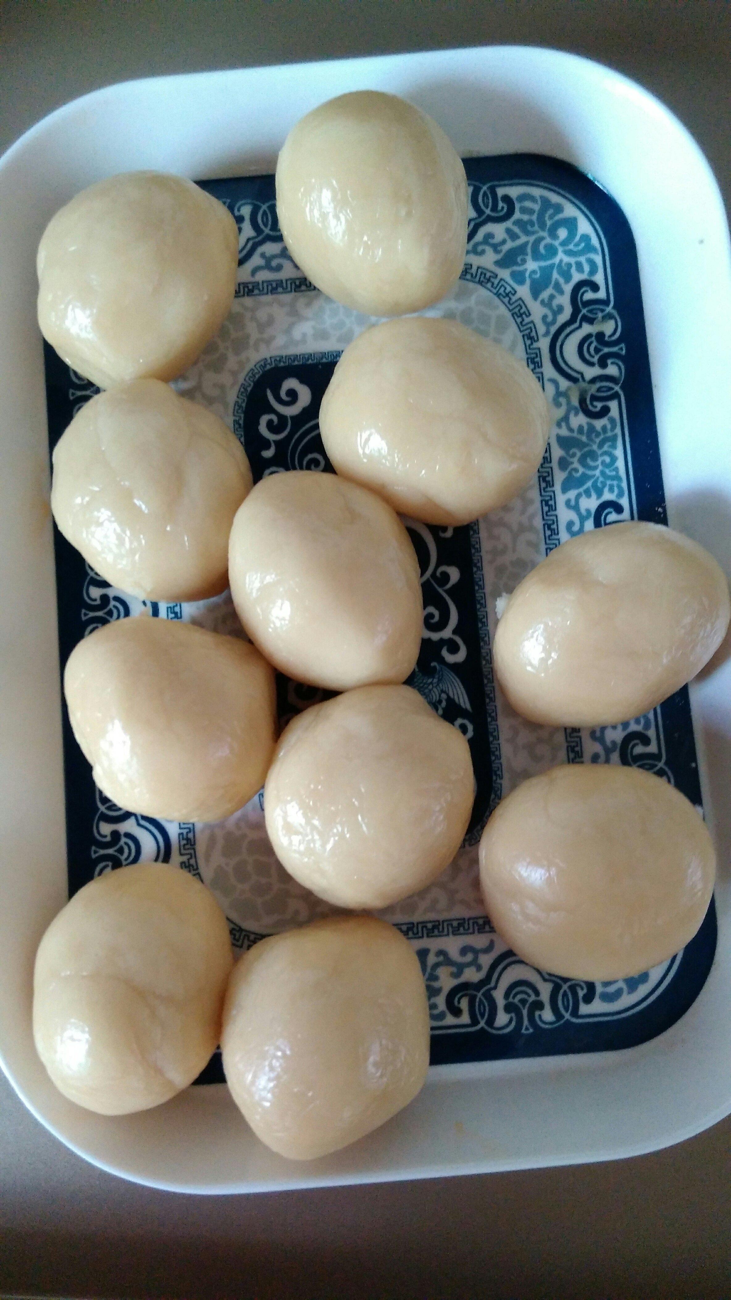廣式月餅（豆沙、蓮蓉、蛋黃餡）的做法 步骤8