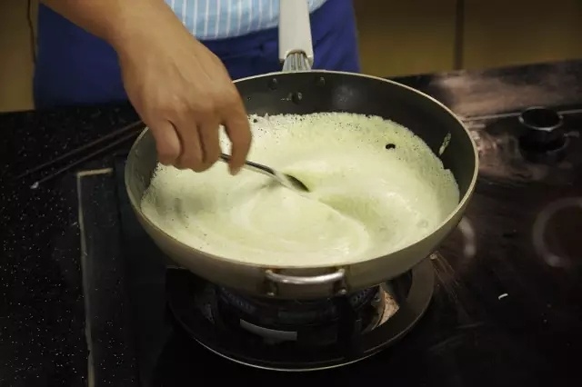 西式花椰菜濃湯的做法 步骤11