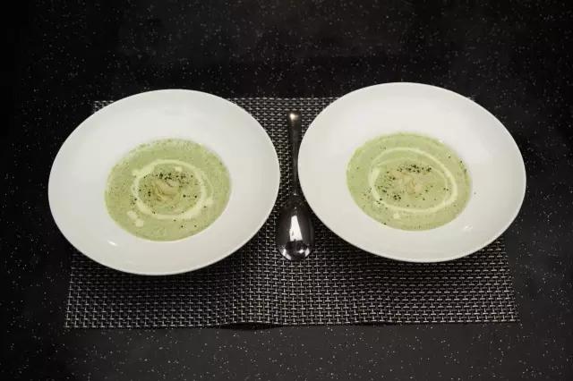 西式花椰菜濃湯的做法 步骤16