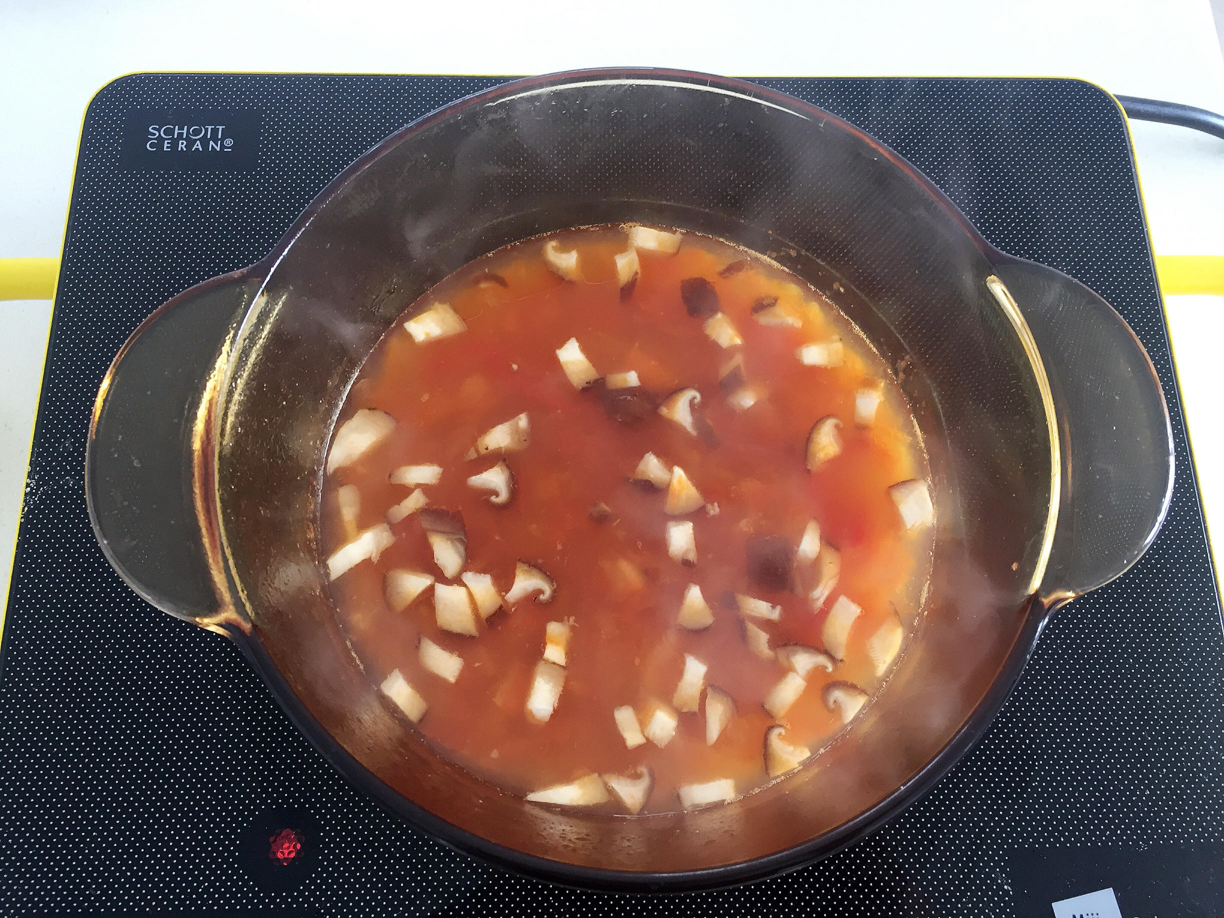 寶寶輔食：西紅柿蘑菇疙瘩湯—酸甜開胃，熱乎乎喝下一大碗！8M+的做法 步骤10