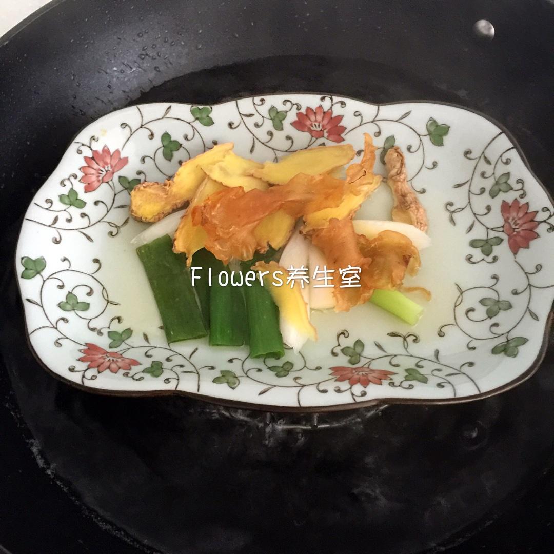 魚膠美容養顏湯的做法 步骤1