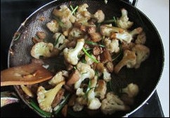幹鍋花菜的做法 步骤12