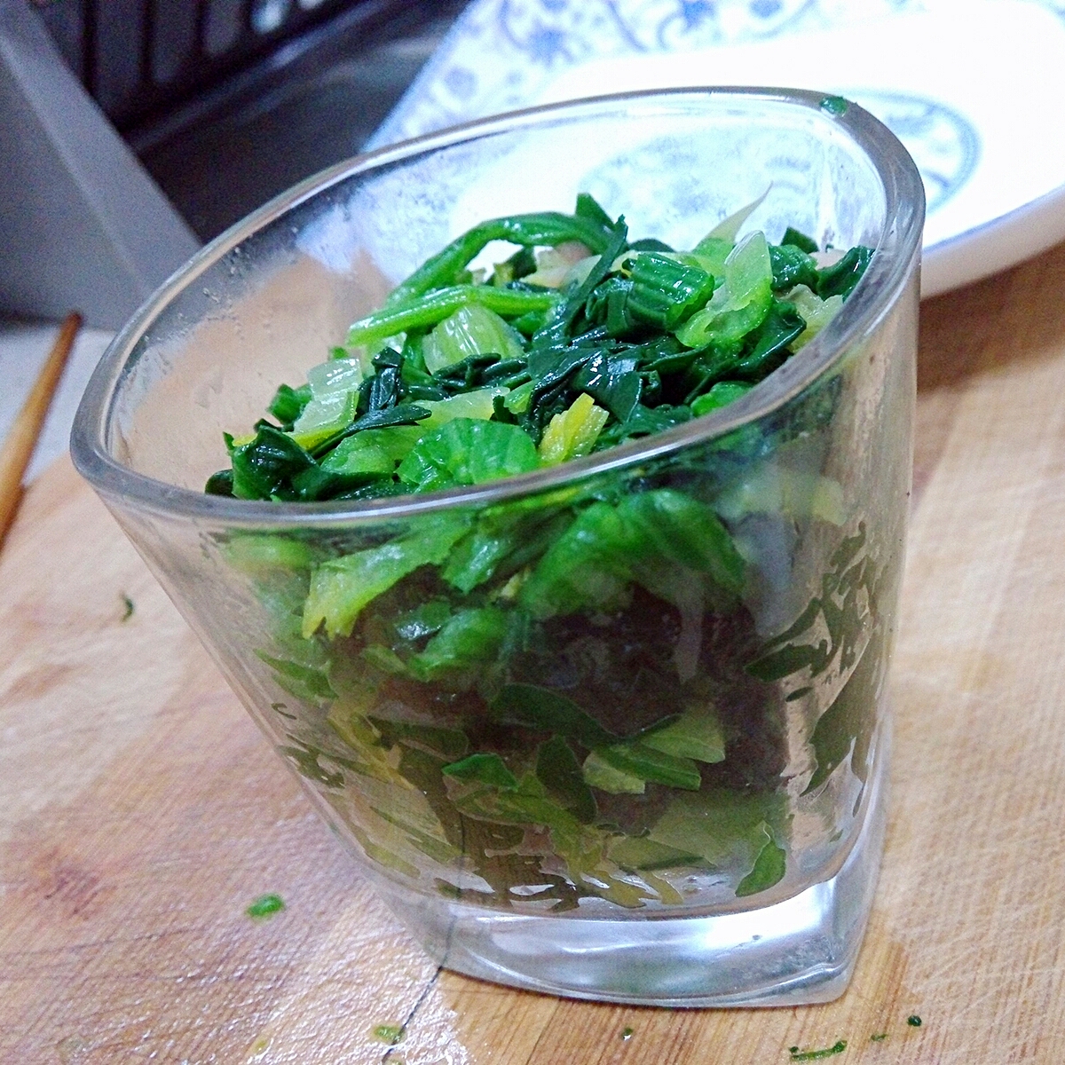 花生醬拌菠菜的做法 步骤3