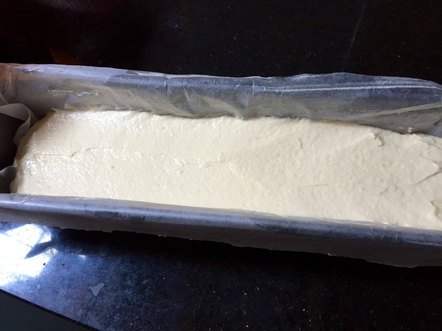 椰香栗子磅蛋糕、淡奶油磅蛋糕的做法 步骤10