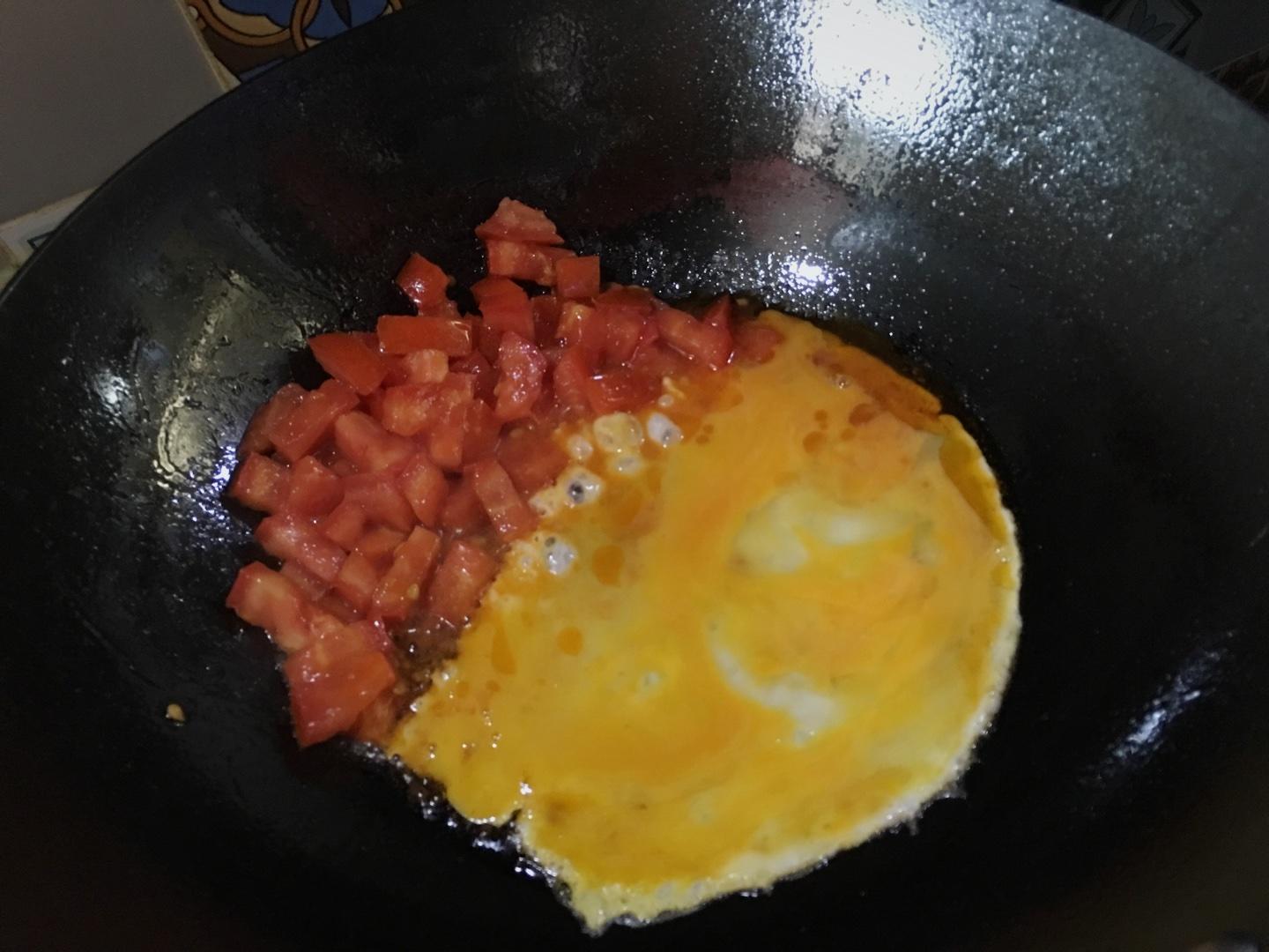 番茄雞蛋麪的做法 步骤4