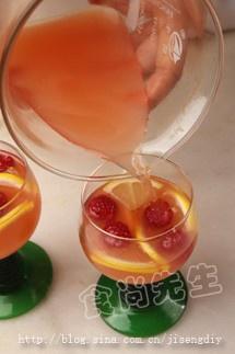 檸檬覆盆子氣泡紅酒凍的做法 步骤8