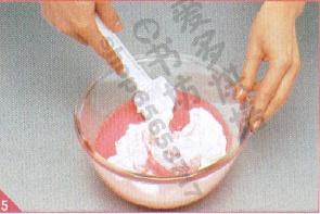 Pierre Herme的草莓or覆盆子慕斯（附意式蛋白霜做法）的做法 步骤5