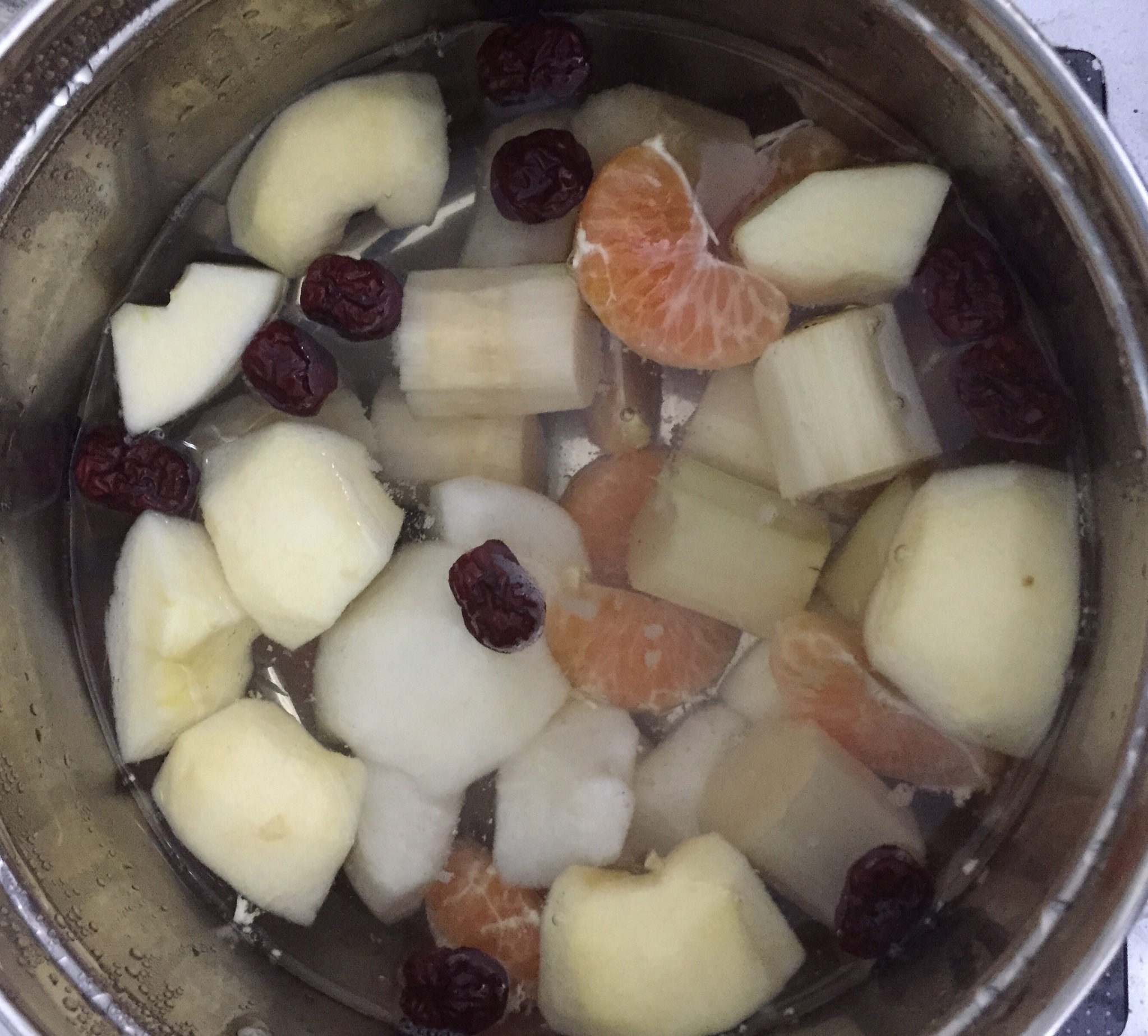 什錦水果甜湯的做法 步骤3