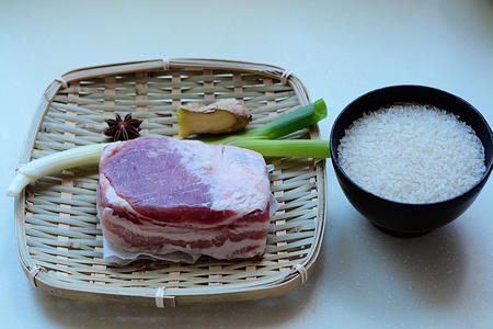 紅燒肉燜飯的做法 步骤1