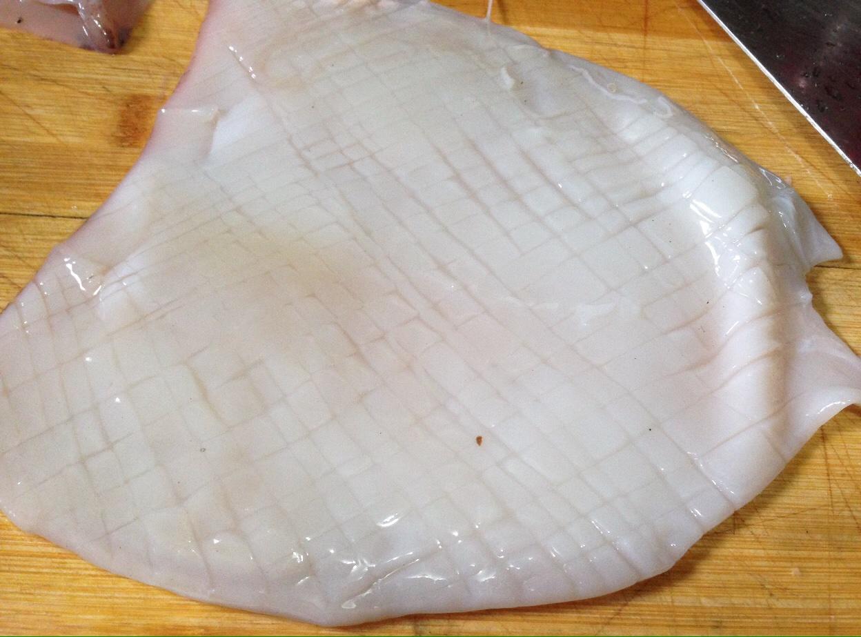 海鮮醬炒魷魚的做法 步骤1