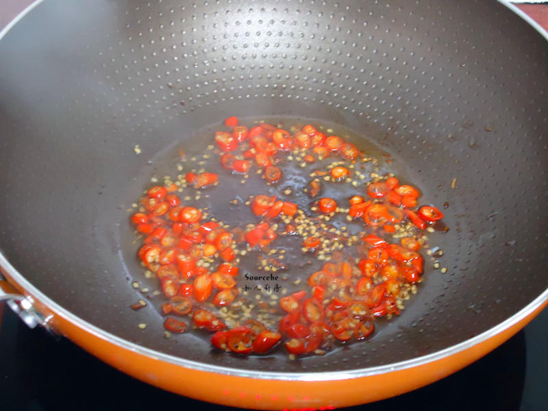 杏鮑菇燜豆腐的做法 步骤2