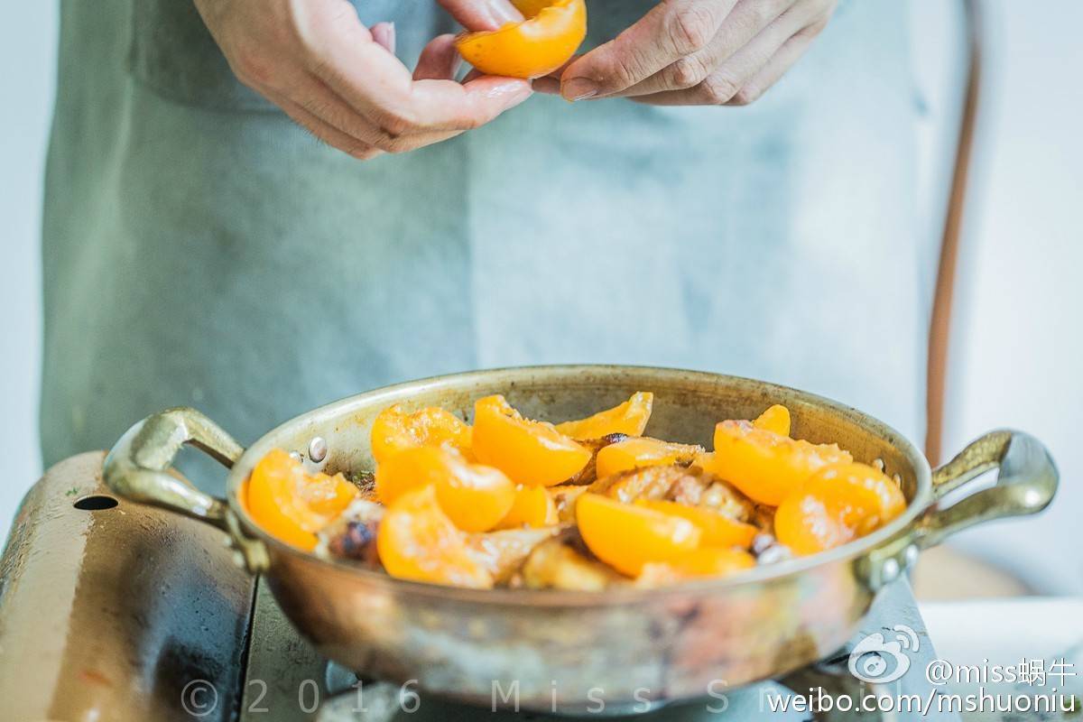 綿密的杏雞翅燉飯.Apricot chicken with creamy rice.的做法 步骤9