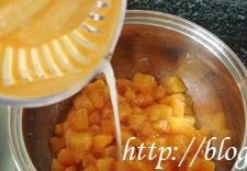 果醬杏子的做法 步骤3