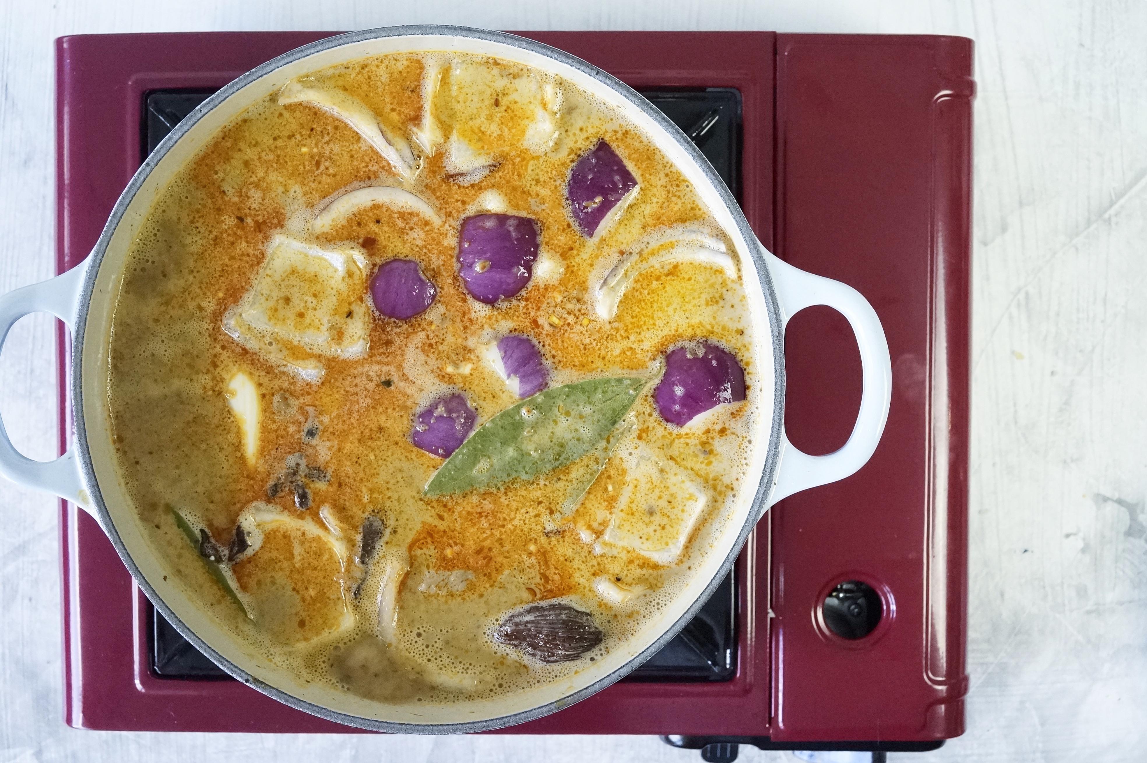 泰國瑪莎曼咖哩massaman curry，CNN評選全世界最好吃的食物的做法 步骤2