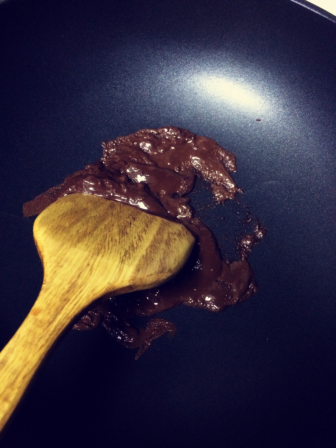 無油免烤黑巧克力布朗尼的做法 步骤2