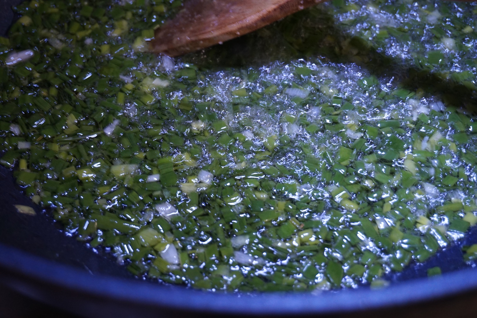 潮汕湯麪粿條必備！蔥油～的做法 步骤8