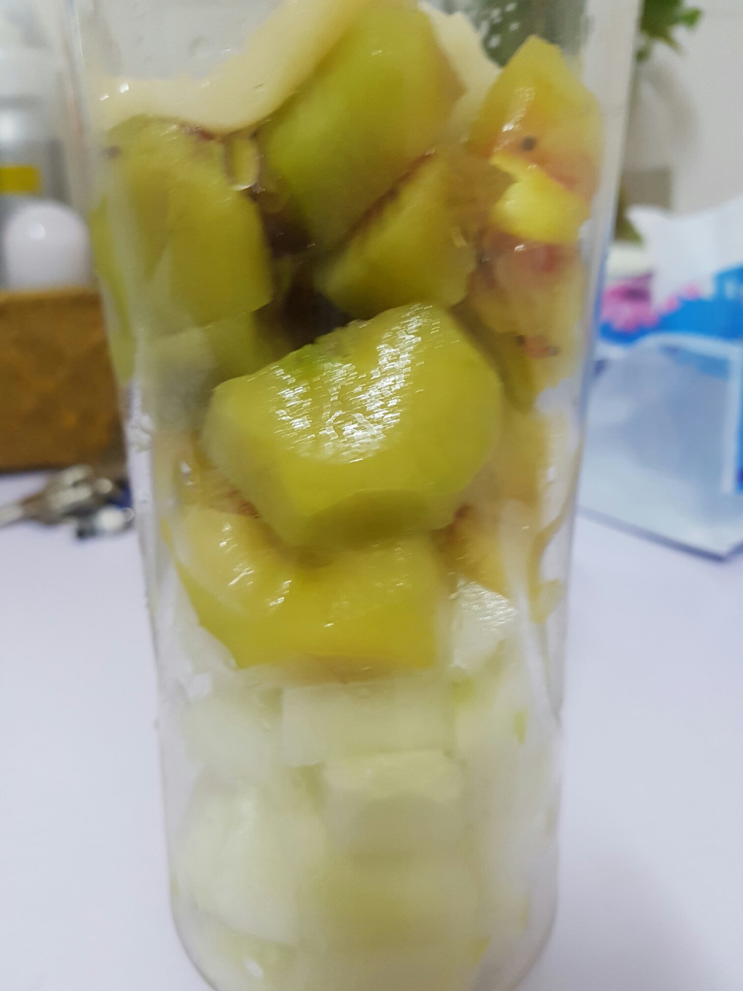 青瓜獼猴桃汁的做法 步骤1