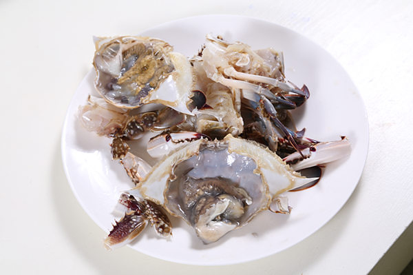 咖哩蟹——捷賽私房菜的做法 步骤1