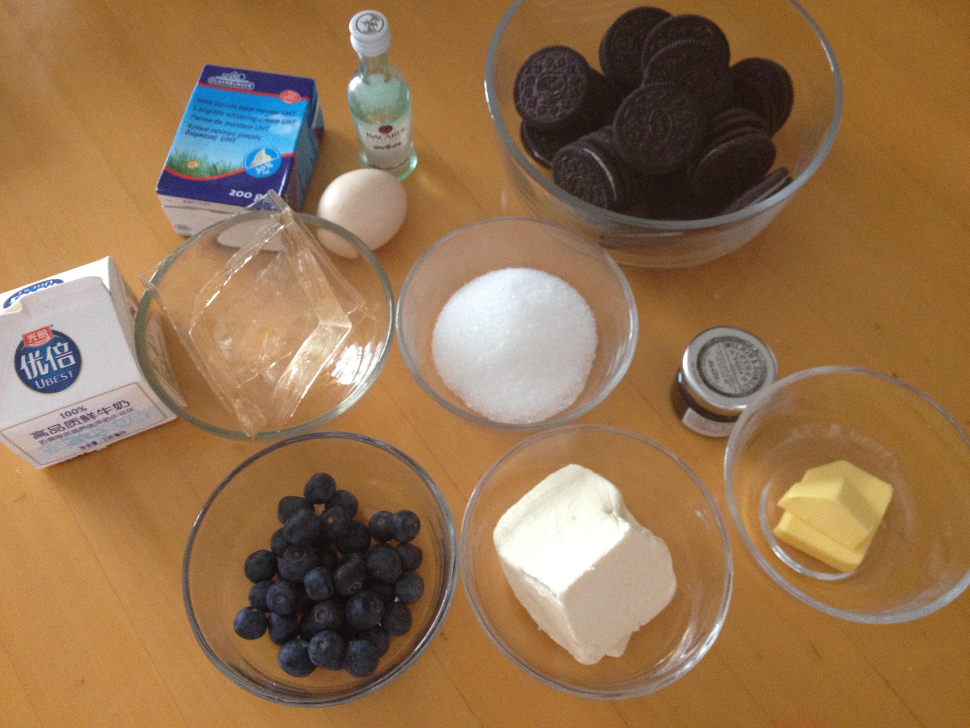 藍莓芝士慕斯蛋糕的做法 步骤1