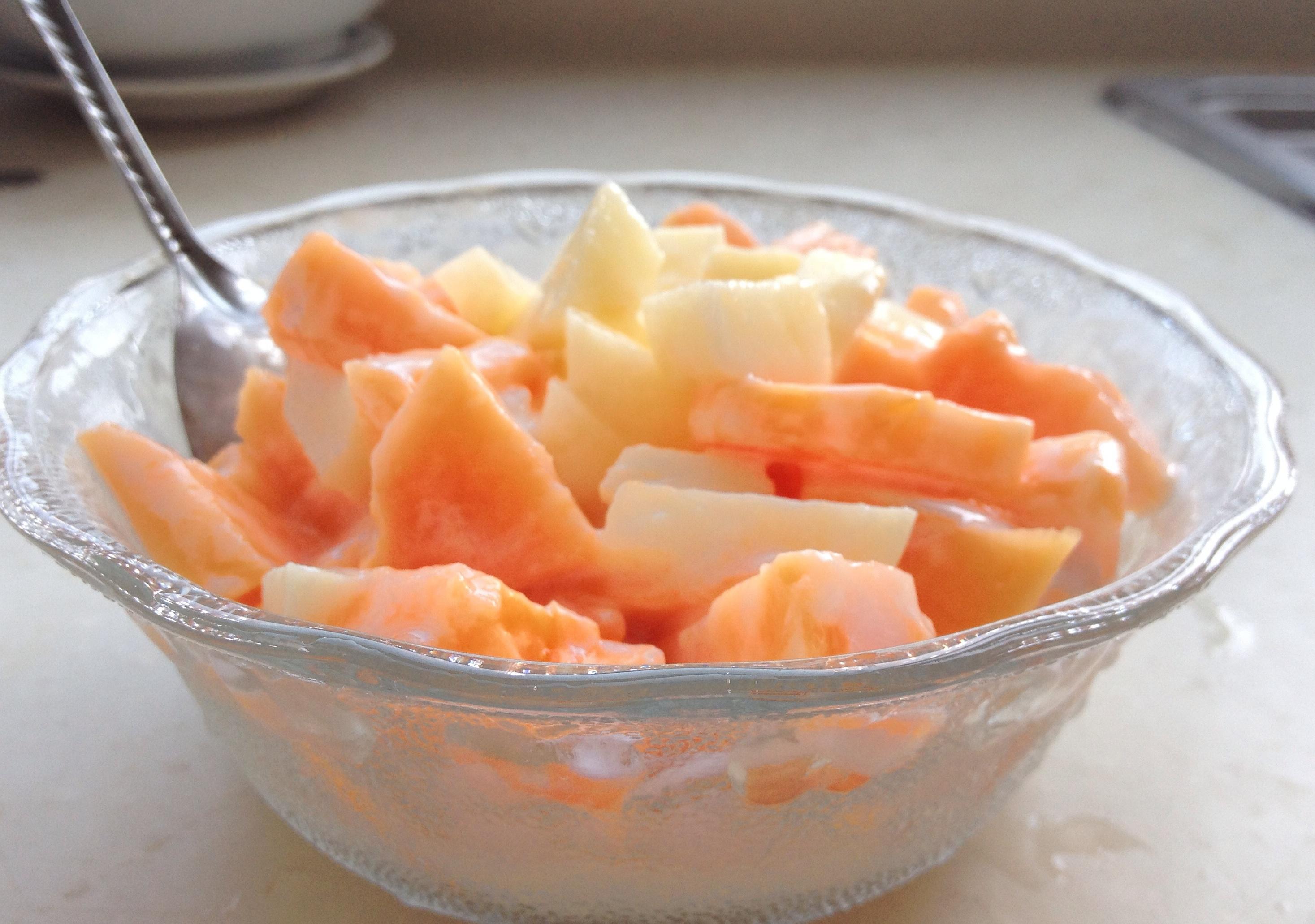 自制木瓜蘋果水果酸奶沙拉的做法 步骤5