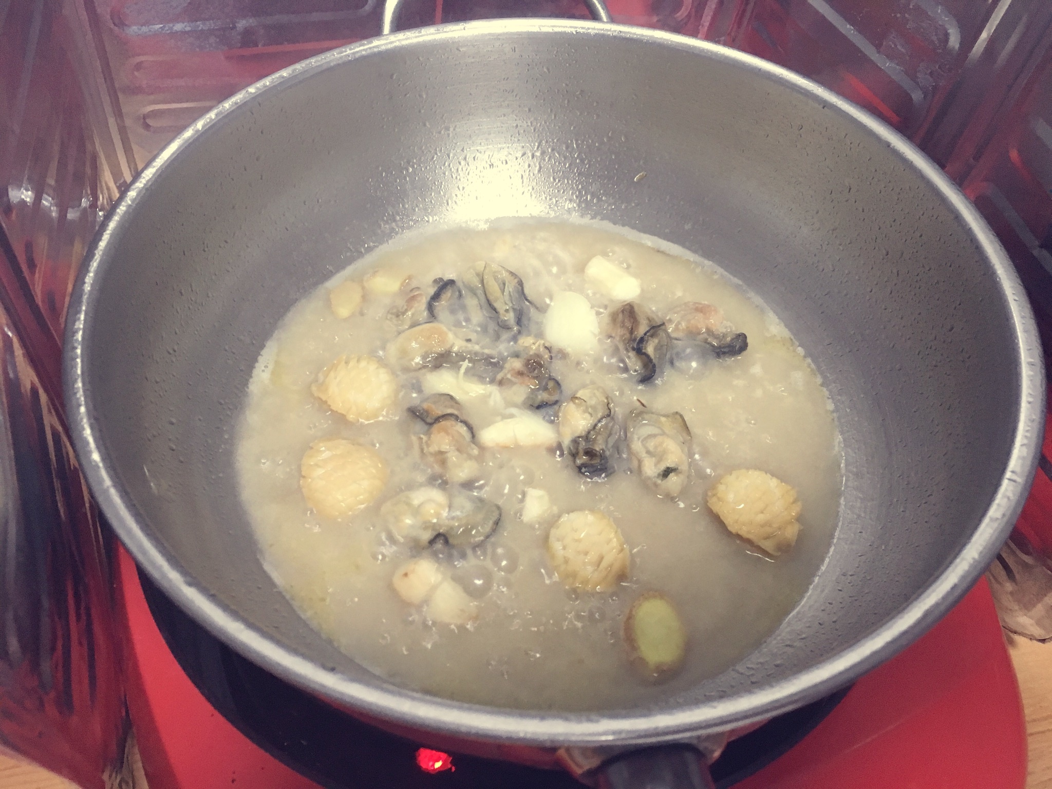 4W+5 備孕神器～鮑魚海蔘幹蝦牡蠣粥的做法 步骤2