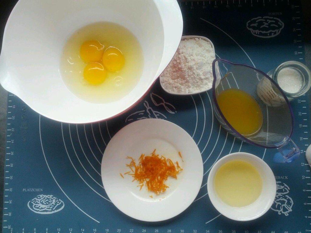 香橙海綿蛋糕的做法 步骤1