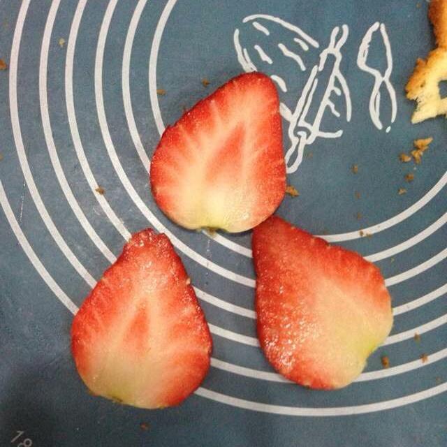 草莓慕斯的做法 步骤30