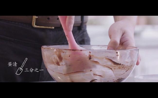 草莓玫瑰裸蛋糕（圖文+視訊）的做法 步骤5